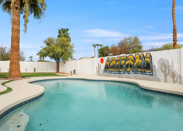The Dava: Free Heated Pool & Putting