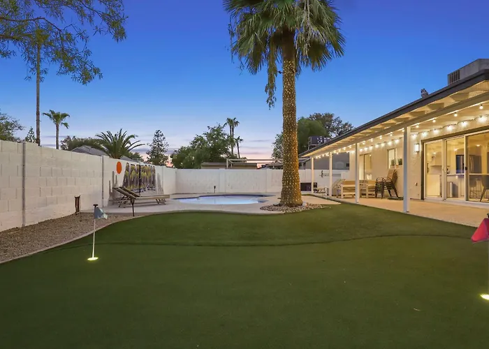The Dava: Free Heated Pool & Putting