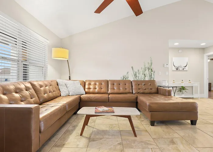 Ferienhaus The Dava: Free Heated Pool & Putting Tempe
